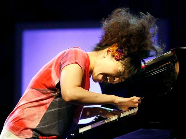 hiromi_uehara_spanxlat148